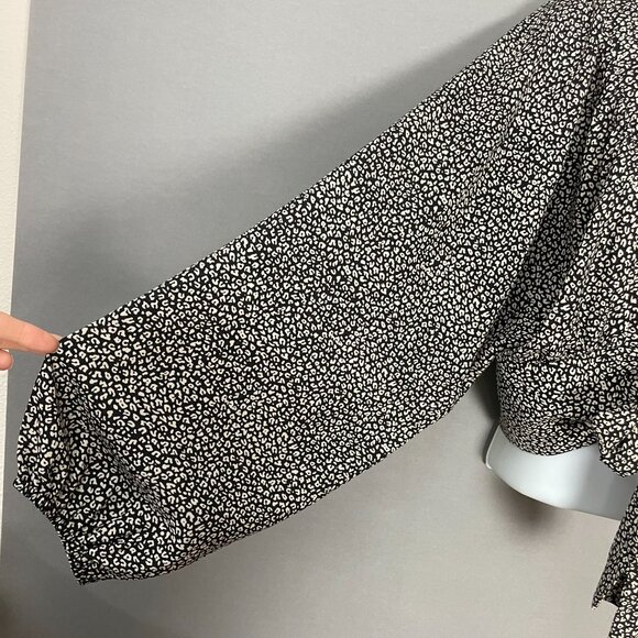 Princess Polly New Mood Top Tie Front Deep V Size 8 Animal Print Balloon Sleeve - Picture 12 of 13
